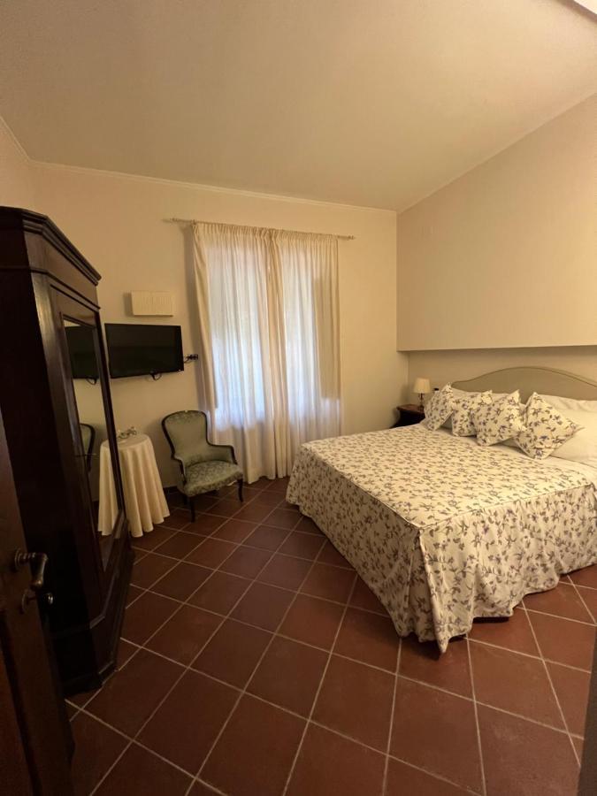 Il Casale Di Riardo Luxury B&B Luaran gambar